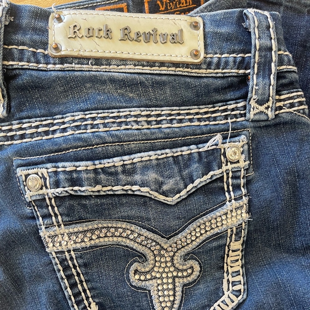 Rock Revival Capri